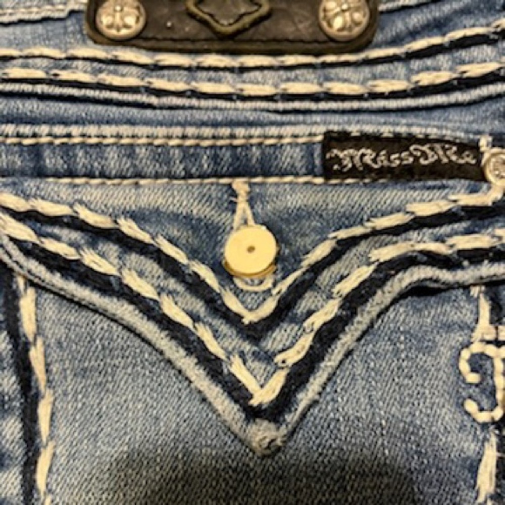 Jeans - Picture 5 of 5